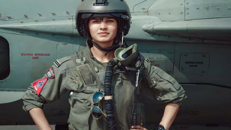 Avani Chaturvedi, first Indian women to Fly Fighter jet